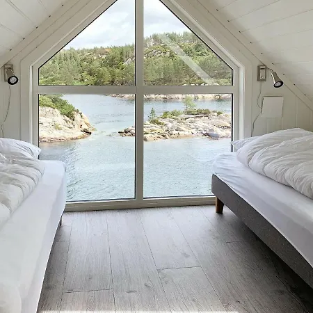 Urangsvag Vi Holiday home *