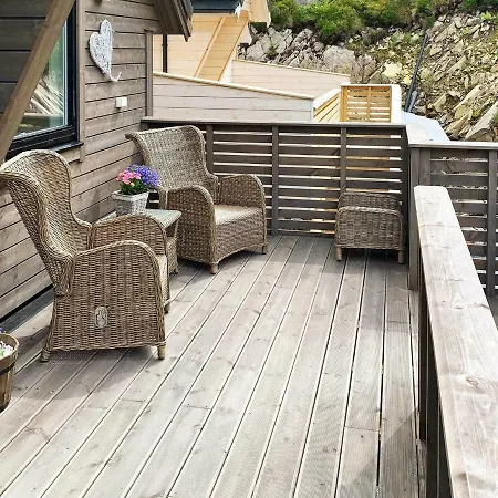 Holiday home Urangsvag Vi